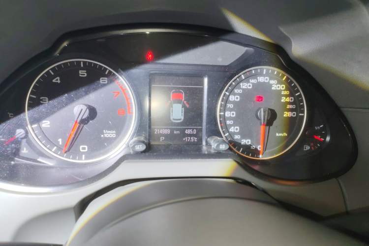 Used Audi Q5 2012 2.0TFSI Comfort Version Instrument Cluster