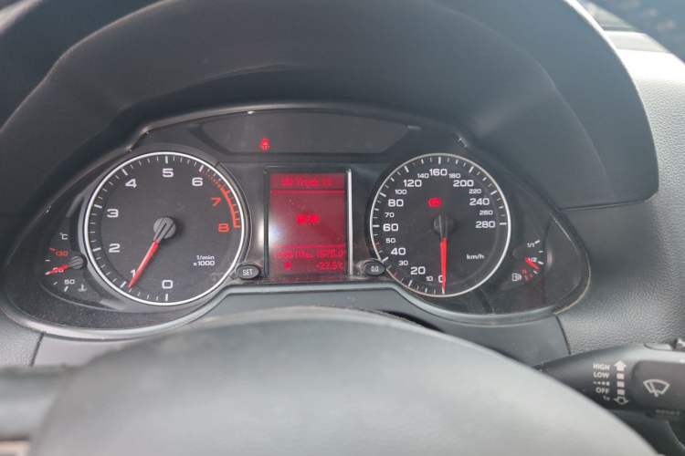 Used Audi Q5 2012 2.0TFSI Technology Model Instrument Cluster