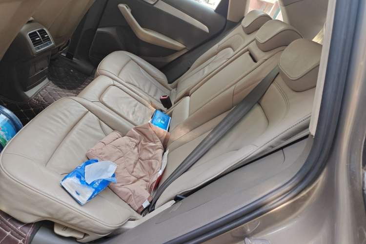 Used Audi Q5 2012 2.0TFSI Technology Model Left Rear Seat