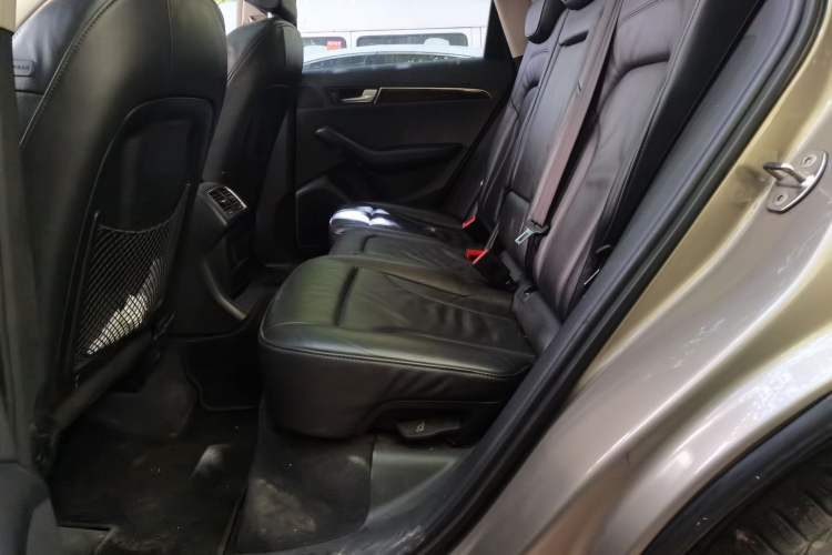Used Audi Q5 2012 2.0TFSI Comfort Version Left Rear Seat