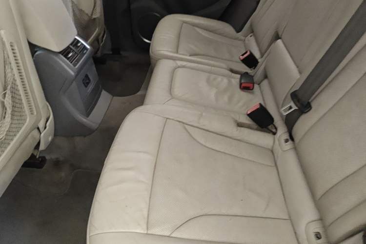 Used Audi Q5 2012 2.0TFSI Luxury Edition Left Rear Seat