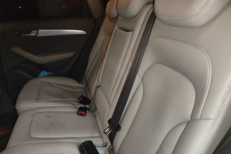 Used Audi Q5 2012 2.0TFSI Technology Model Left Rear Seat