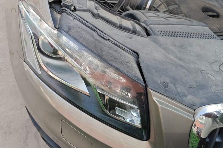 Used Audi Q5 2012 2.0TFSI Technology Model Right Front Headlight