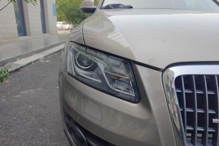 Used Audi Q5 2012 2.0TFSI Comfort Version Right Front Headlight