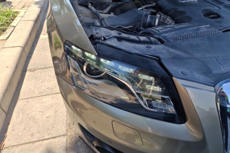 Used Audi Q5 2012 2.0TFSI Comfort Version Right Front Headlight