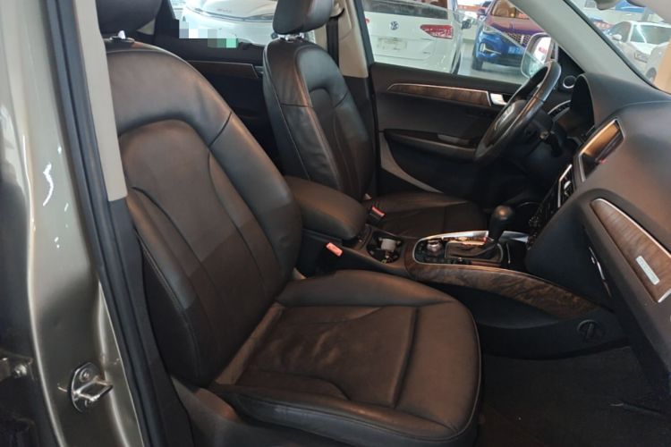 Used Audi Q5 2012 2.0TFSI Luxury Edition Right Front Seat