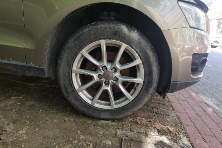 Used Audi Q5 2012 2.0TFSI Comfort Version Right Front Wheel Hub