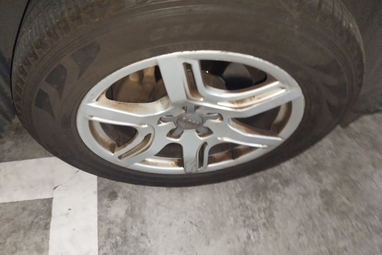 Used Audi Q5 2012 2.0TFSI Technology Model Right Front Wheel Hub