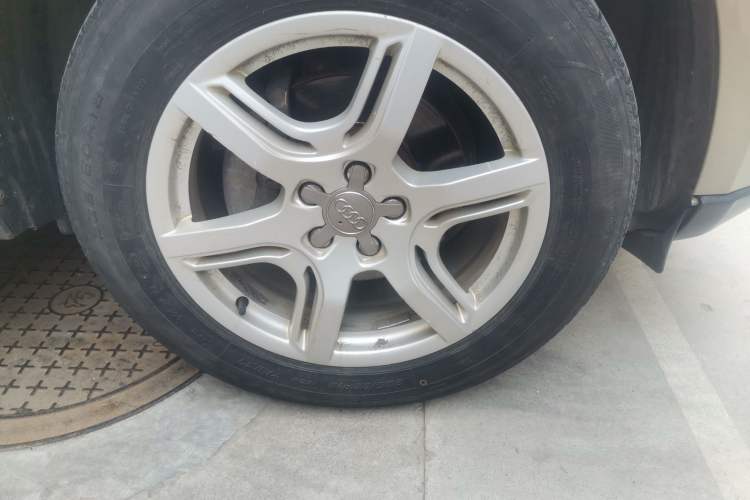 Used Audi Q5 2012 2.0TFSI Trendy Edition Right Front Wheel Hub