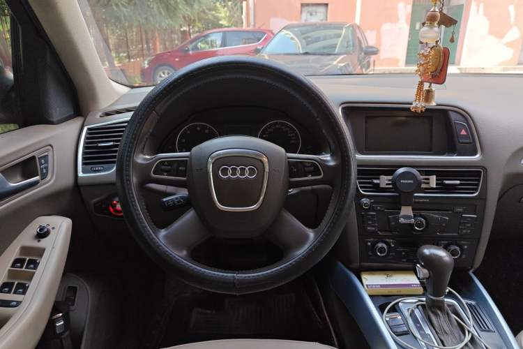 Used Audi Q5 2012 2.0TFSI Technology Model Steering Wheel
