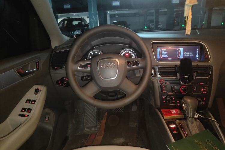 Used Audi Q5 2012 2.0TFSI Technology Model Steering Wheel