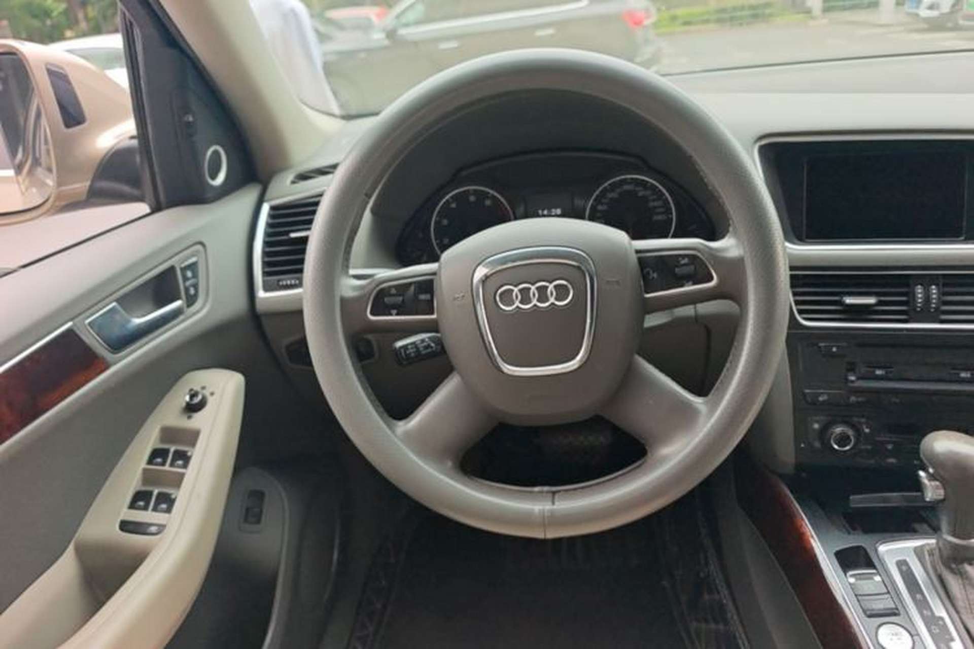 Used Audi Q5 2012 2.0TFSI Comfort Version Steering Wheel