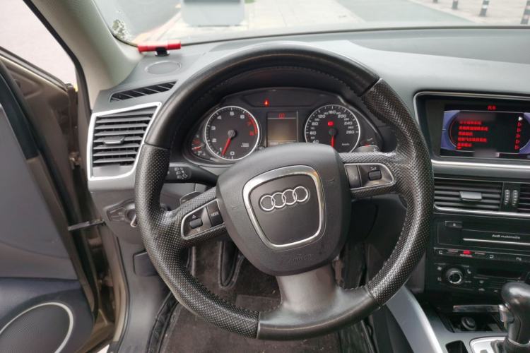 Used Audi Q5 2012 2.0TFSI Dynamic Edition Steering Wheel