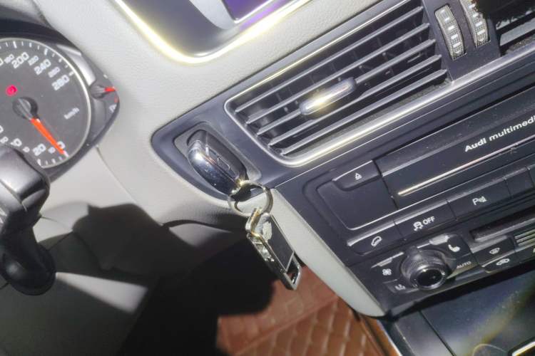 Used Audi Q5 2012 2.0TFSI Comfort Version Vehicle Key