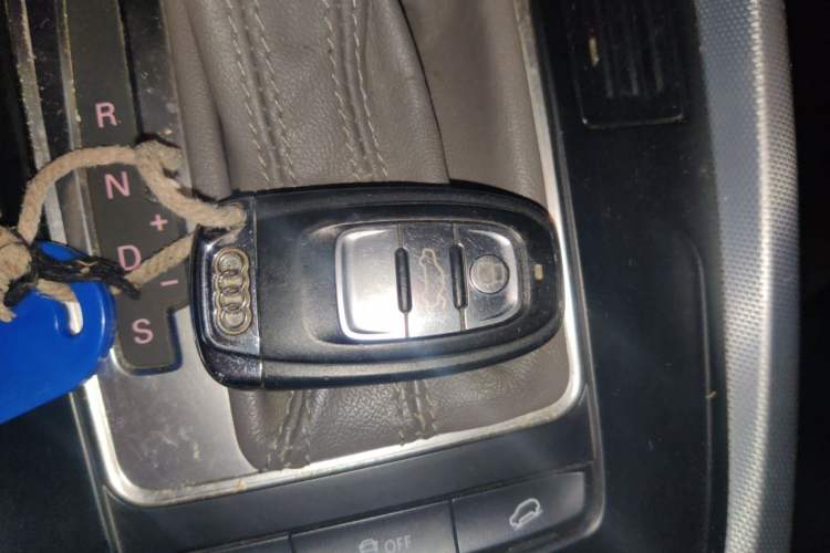 Used Audi Q5 2012 2.0TFSI Comfort Version Vehicle Key