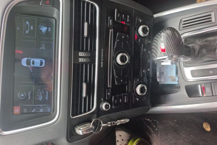 Used Audi Q5 2013 40 TFSI Technology Edition Audio And AC Panel