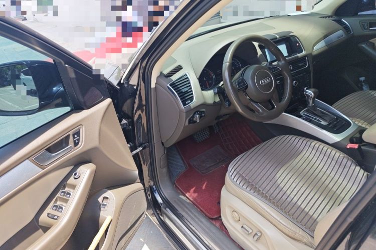 Used Audi Q5 2013 40 TFSI Technology Edition Driver Seat