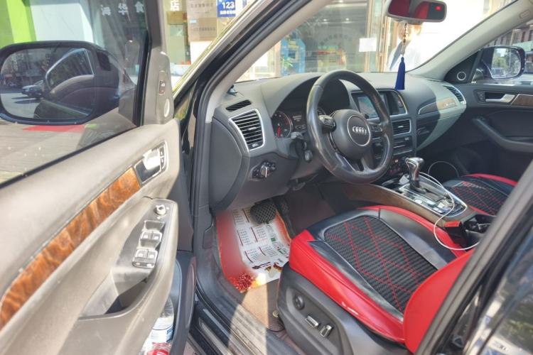 Used Audi Q5 2013 40 TFSI Comfort Edition Driver Seat