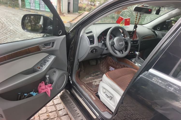 Used Audi Q5 2013 40 TFSI Comfort Edition Driver Seat