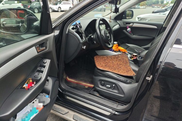 Used Audi Q5 2013 40 TFSI Technology Edition Driver Seat