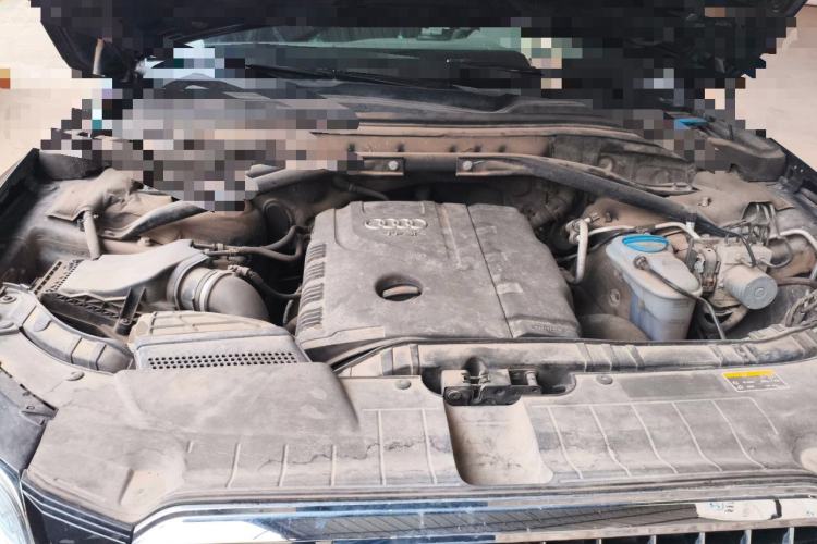 Used Audi Q5 2013 40 TFSI Comfort Edition Engine Bay