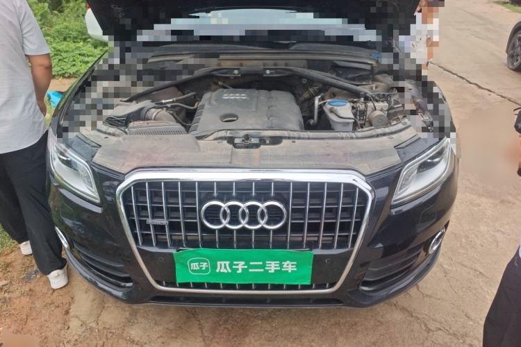 Used Audi Q5 2013 40 TFSI Technology Edition Engine Bay
