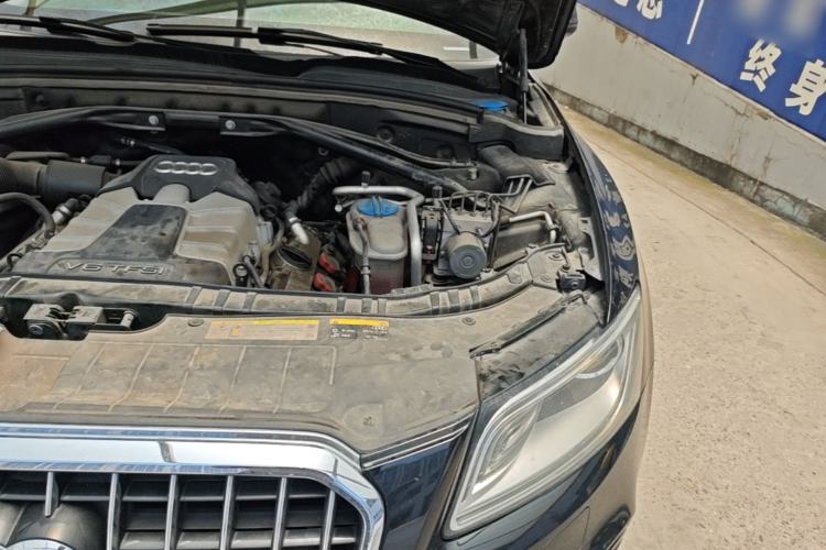 Used Audi Q5 2013 45 TFSI quattro Sport Edition Engine Bay Left