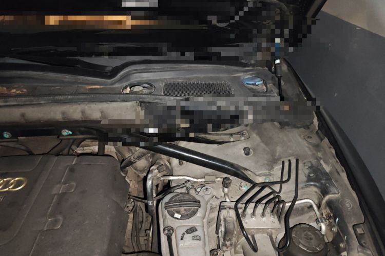 Used Audi Q5 2013 40 TFSI Technology Edition Engine Bay Left