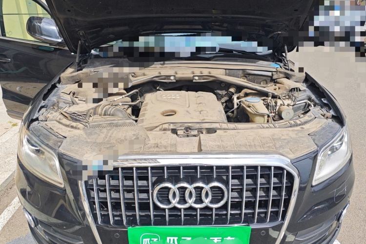 Used Audi Q5 2013 40 TFSI Comfort Edition Engine Bay