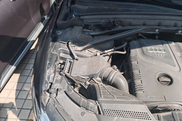 Used Audi Q5 2013 40 TFSI Technology Edition Engine Bay Right