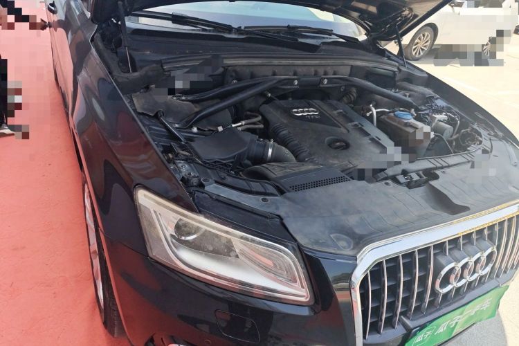 Used Audi Q5 2013 40 TFSI Technology Edition Engine Bay Right