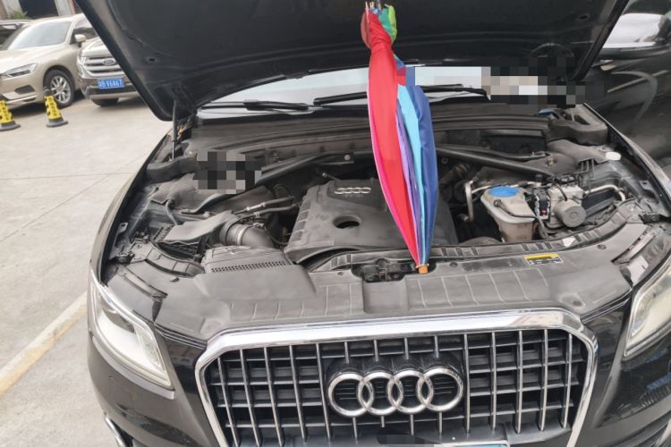 Used Audi Q5 2013 40 TFSI Technology Edition Engine Bay Right