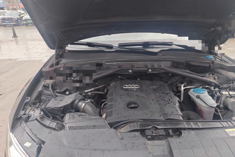 Used Audi Q5 2013 40 TFSI Technology Edition Engine Bay Right