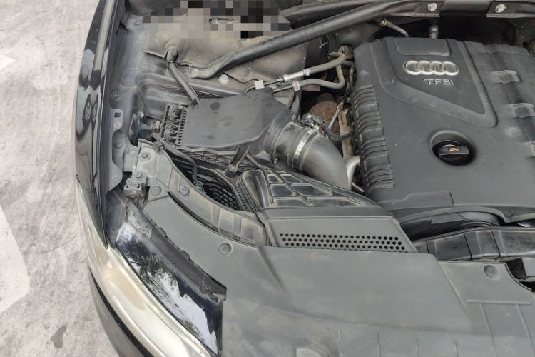 Used Audi Q5 2013 40 TFSI Technology Edition Engine Bay Right