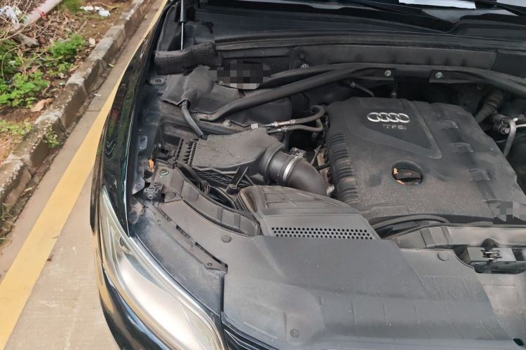 Used Audi Q5 2013 40 TFSI Technology Edition Engine Bay Right
