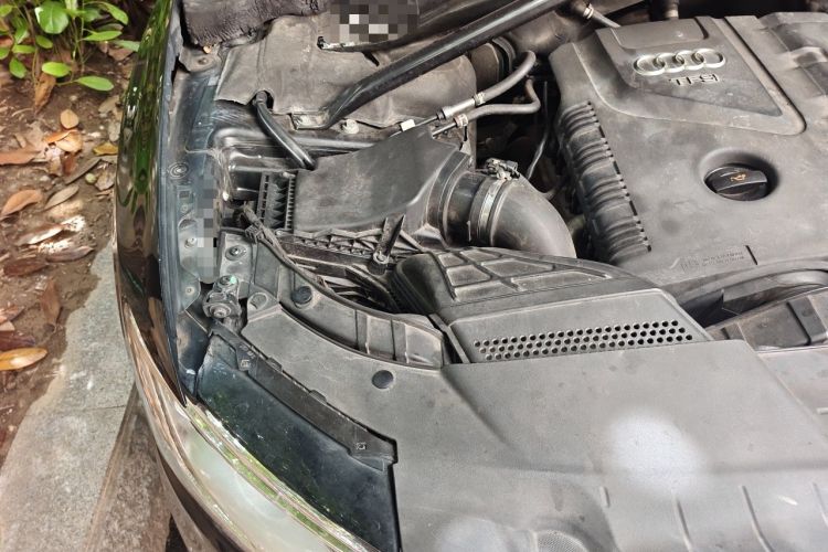 Used Audi Q5 2013 40 TFSI Technology Edition Engine Bay Right