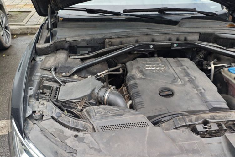 Used Audi Q5 2013 40 TFSI Technology Edition Engine Bay Right