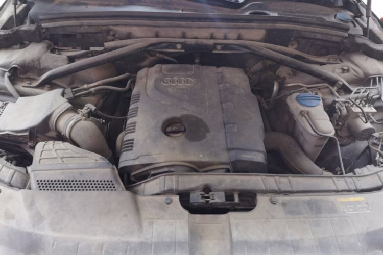 Used Audi Q5 2013 40 TFSI Comfort Edition Engine Bay