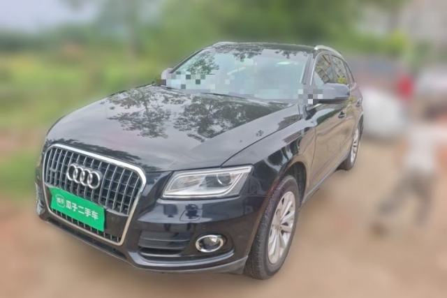 Ojetý Audi Q5 2013 40 TFSI Technology Edition