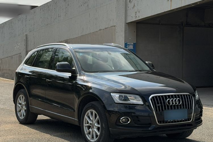 Used Audi Q5 2013 40 TFSI Ambition Exterior 1