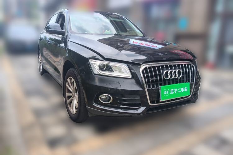 Used Audi Q5 2013 40 TFSI Technology Edition Front Right 45 Deg