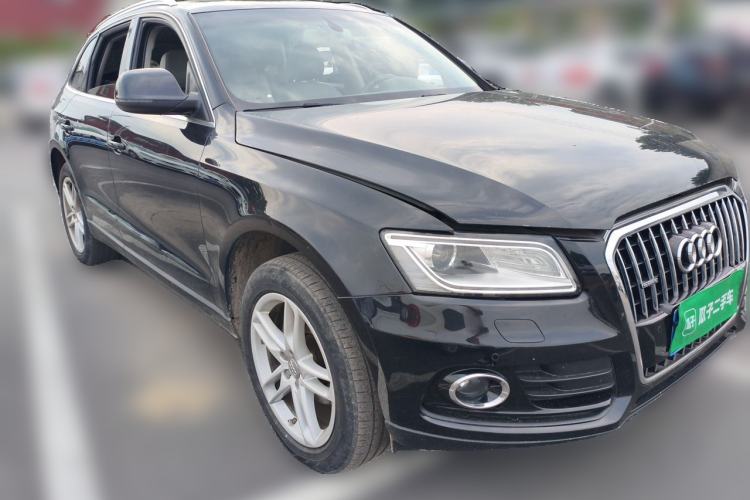Used Audi Q5 2013 40 TFSI Comfort Edition Front Right 45 Deg