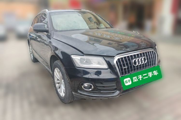 Used Audi Q5 2013 40 TFSI Technology Edition Front Right 45 Deg