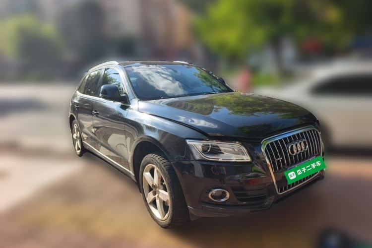 Used Audi Q5 2013 40 TFSI Comfort Edition Front Right 45 Deg