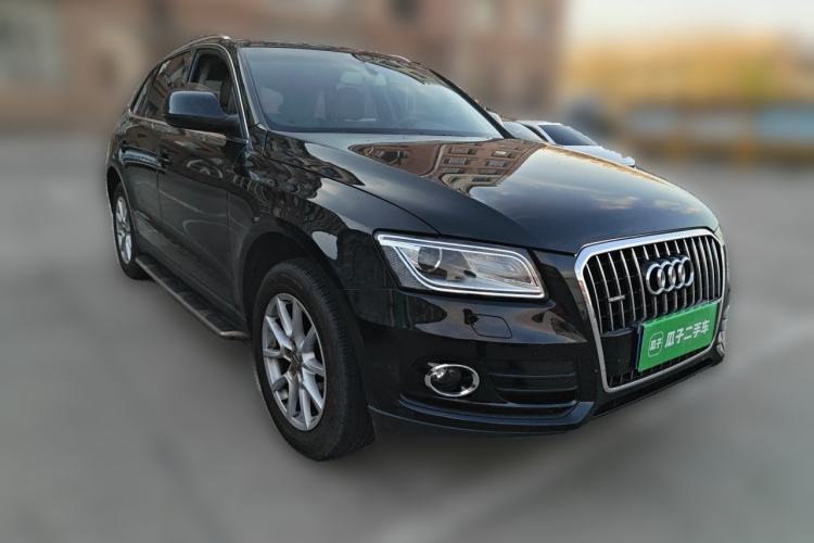 Used Audi Q5 2013 40 TFSI Ambition Front Right 45 Deg