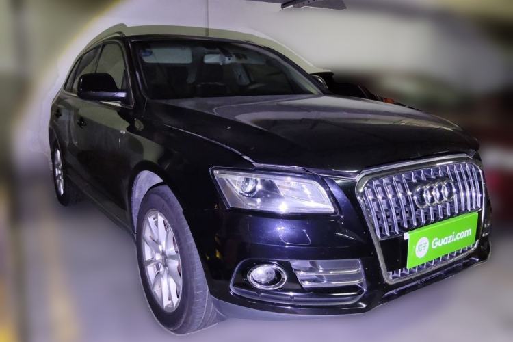 Used Audi Q5 2013 40 TFSI Ambition Front Right 45 Deg
