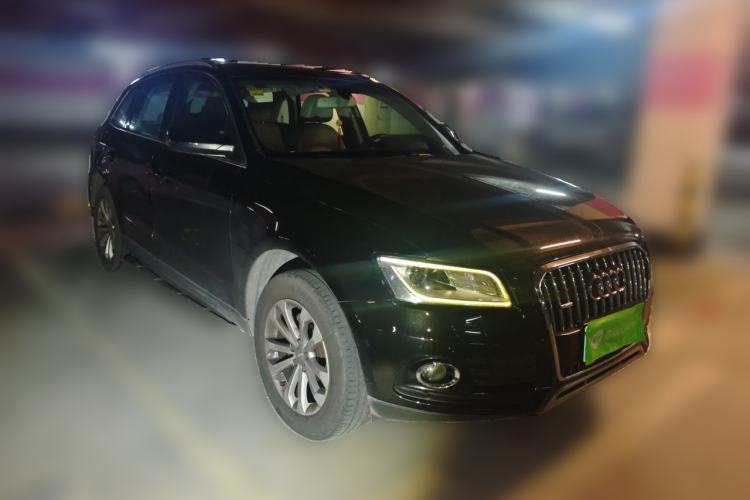 Used Audi Q5 2013 40 TFSI Technology Edition Front Right 45 Deg