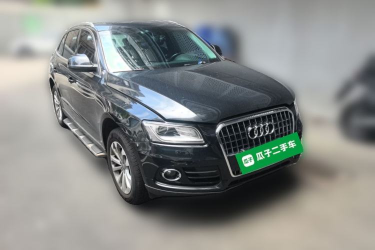 Used Audi Q5 2013 40 TFSI Technology Edition Front Right 45 Deg
