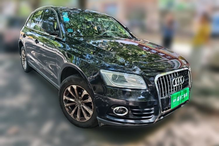 Used Audi Q5 2013 40 TFSI Ambition Front Right 45 Deg