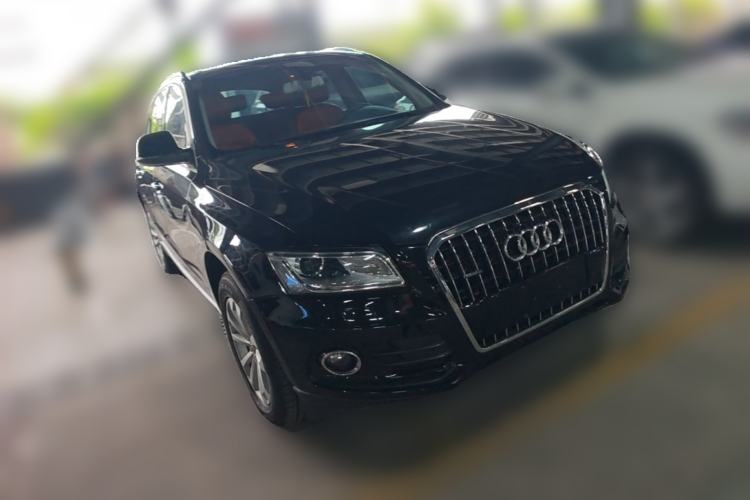 Used Audi Q5 2013 40 TFSI Ambition Front Right 45 Deg